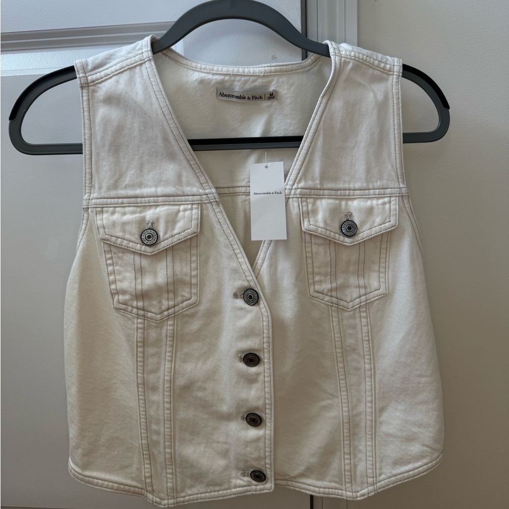 Abercrombie & Fitch Cream Vest